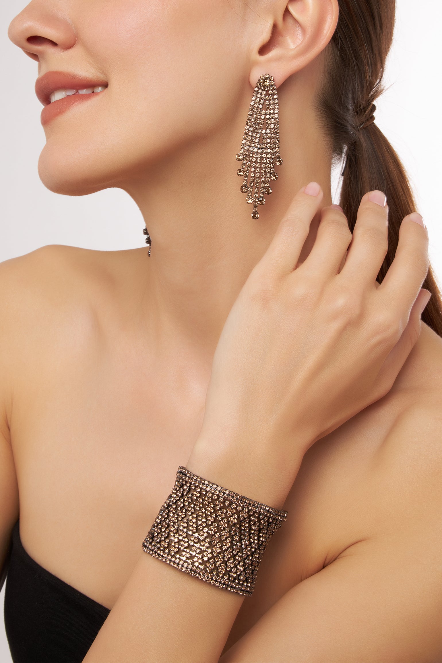 MELUSINA BIJOUX Orecchini Lampadario con Strass Champagne