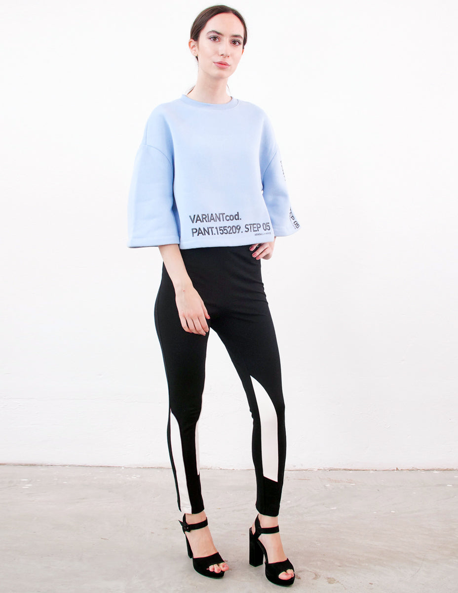 KENDALL AND KYLIE Felpa crop azzurra con maniche larghe