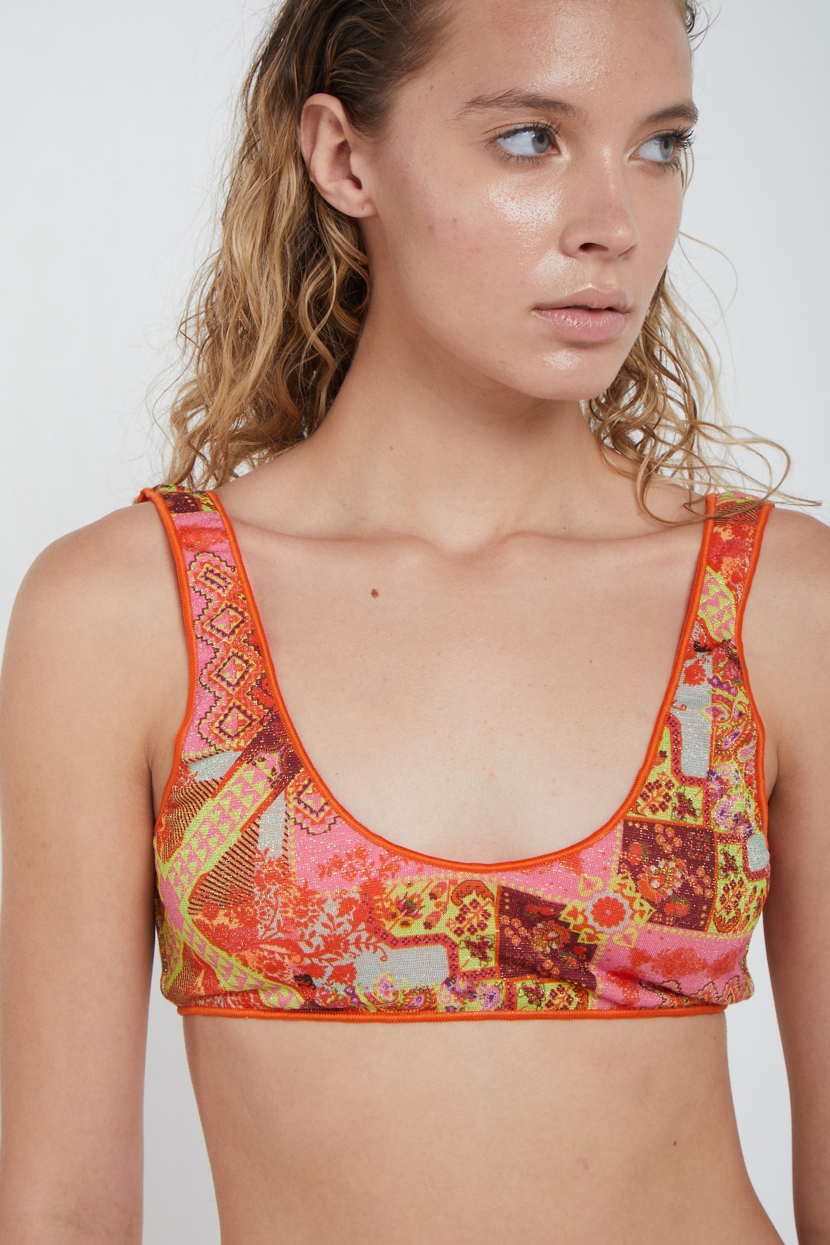 F**K Bikini Fantasia con Top a Brassiere