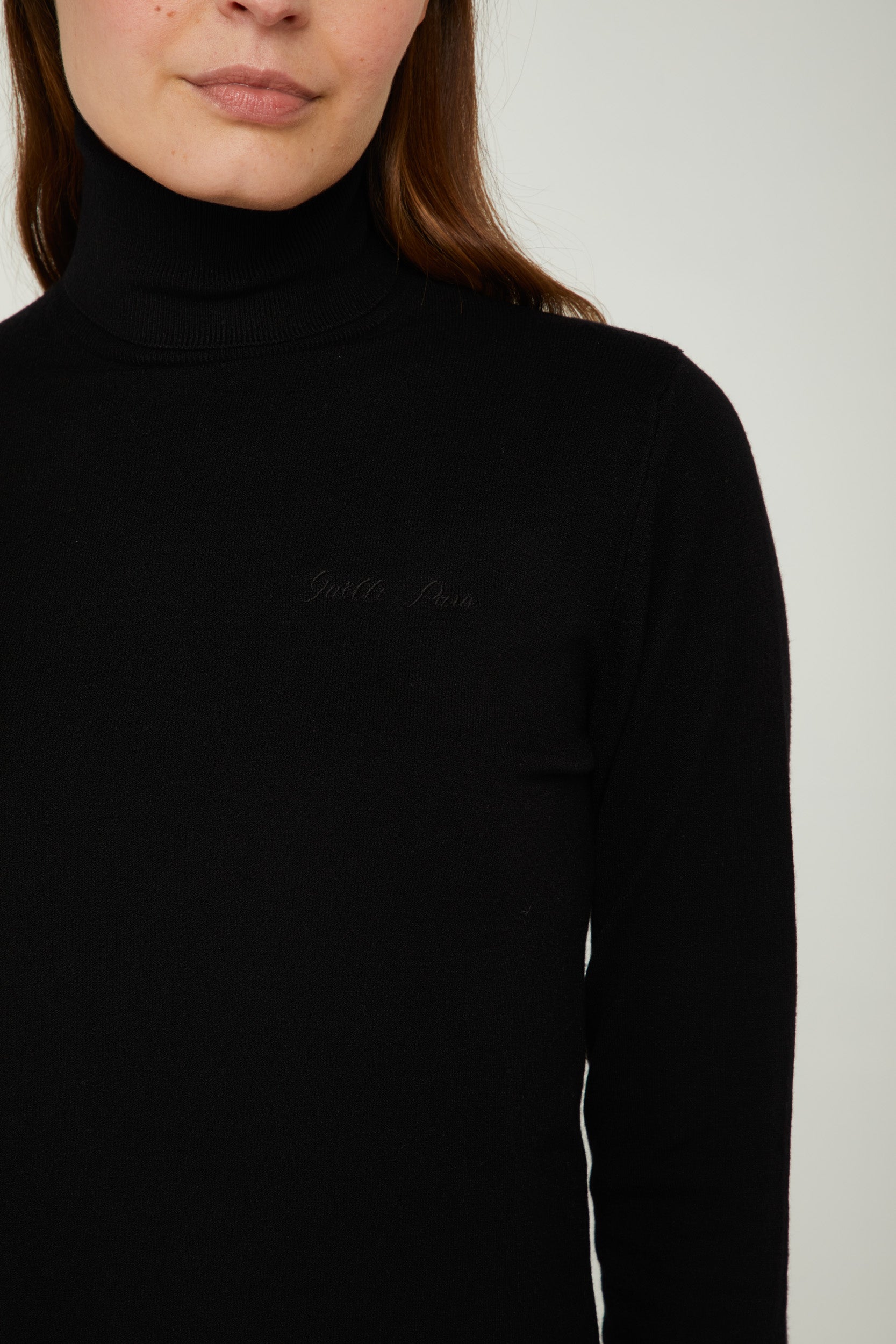 GAELLE Pullover con Collo Alto Nero
