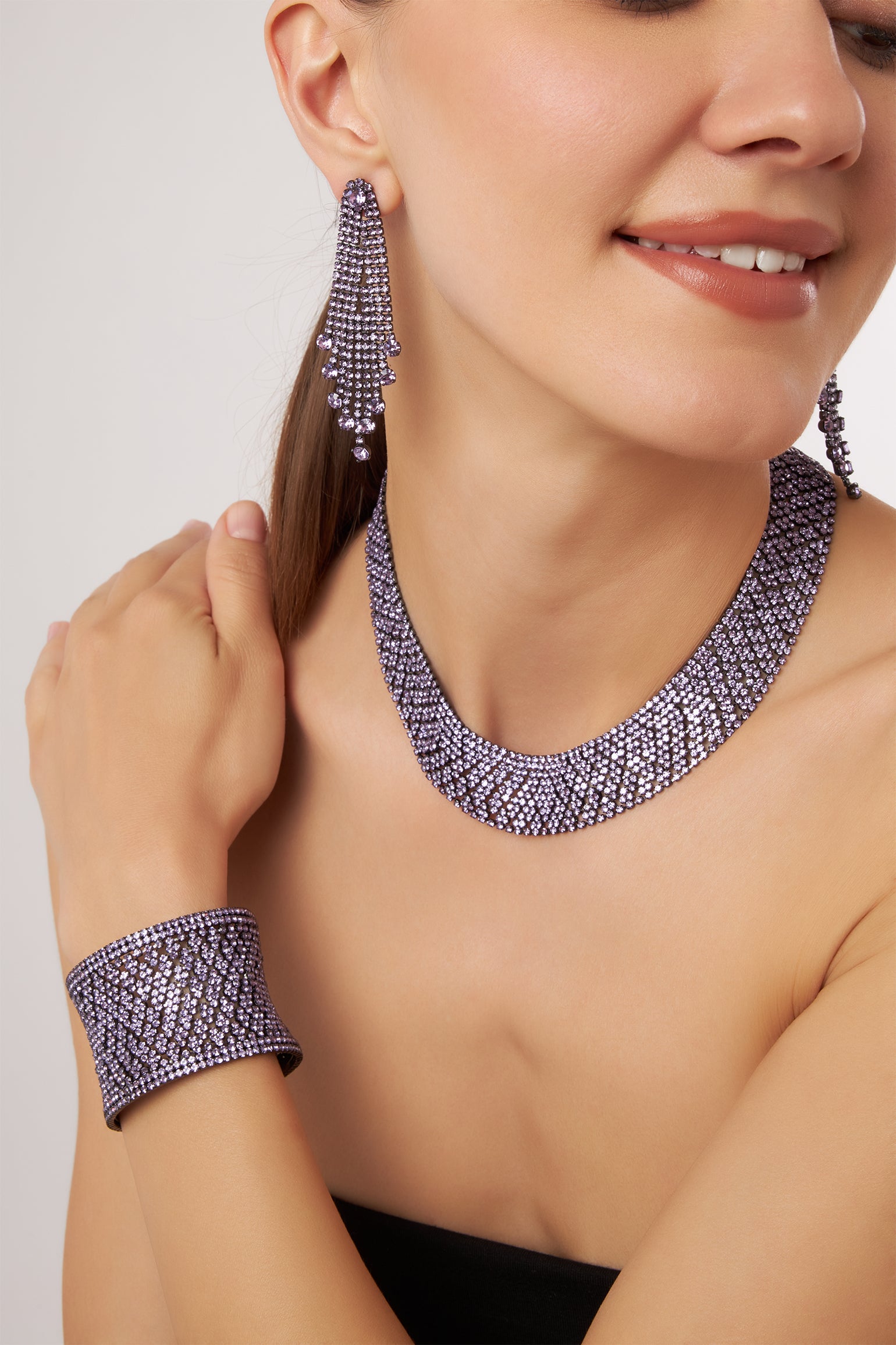 MELUSINA BIJOUX Orecchini Lampadario con Strass Lilla
