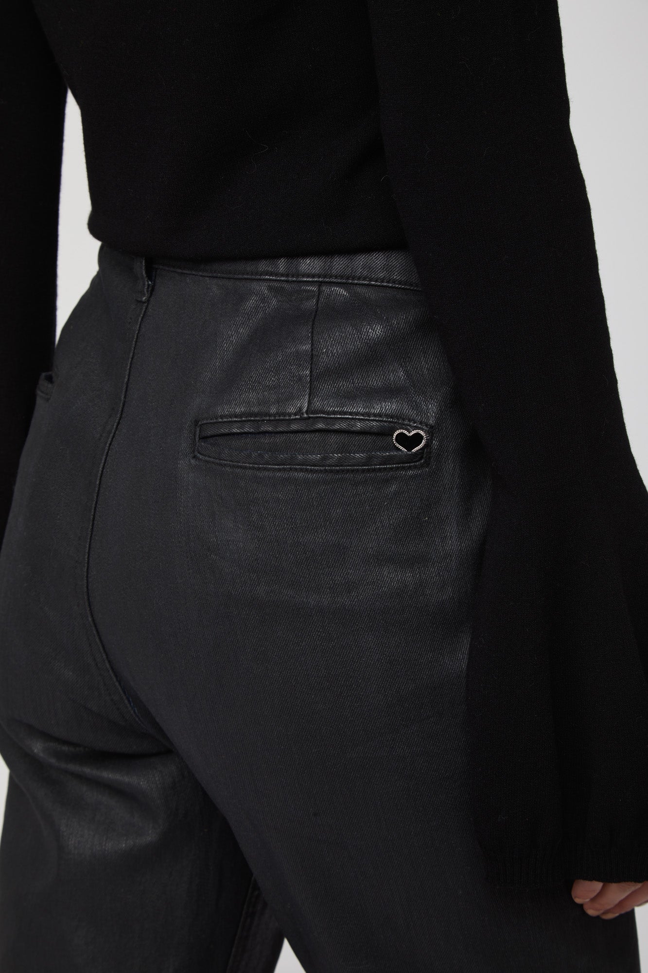 TWINSET Jeans Scuro con Bottoni a Cuore