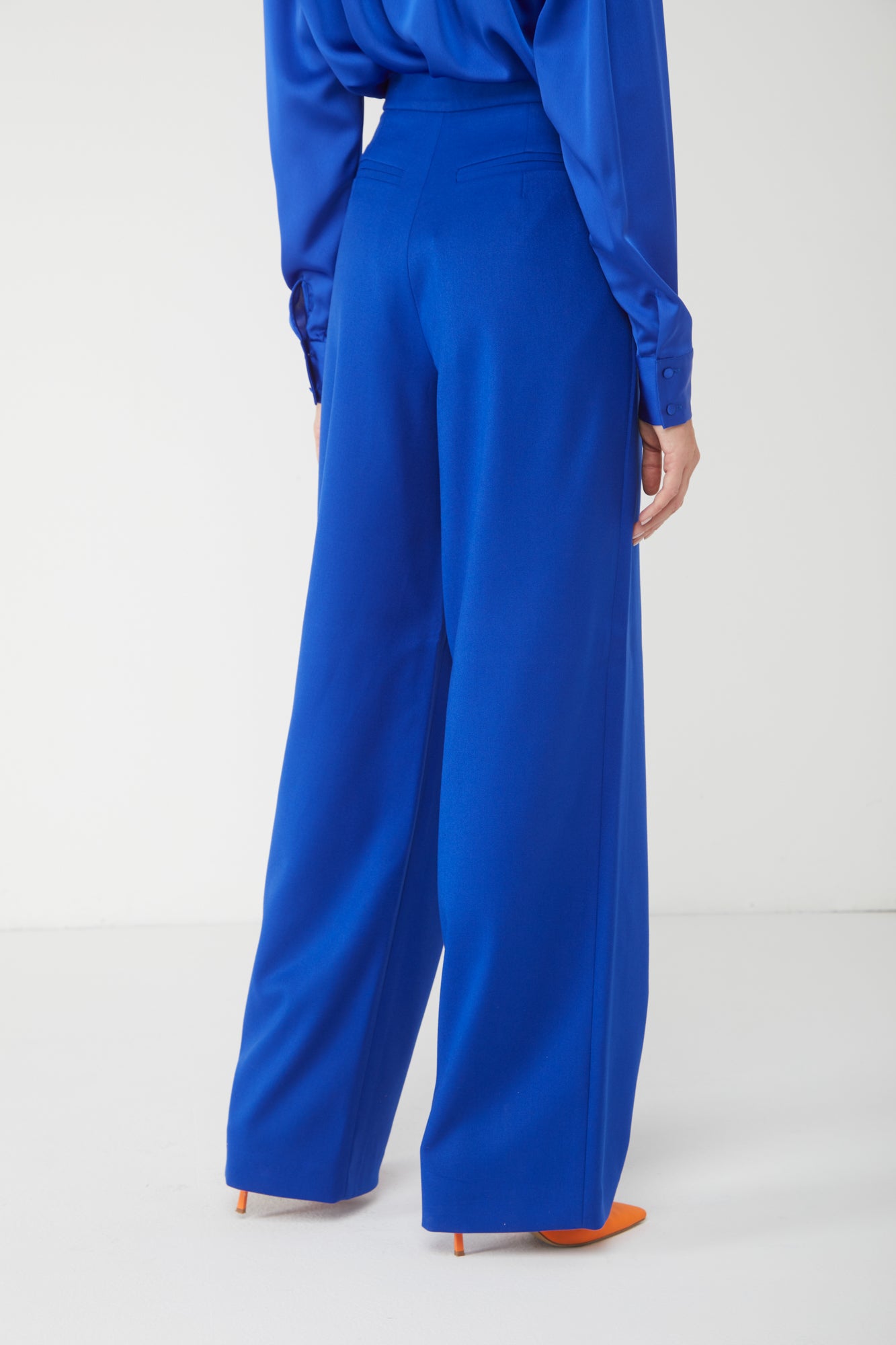 NINEMINUTES The Crew Wool Blue Trousers