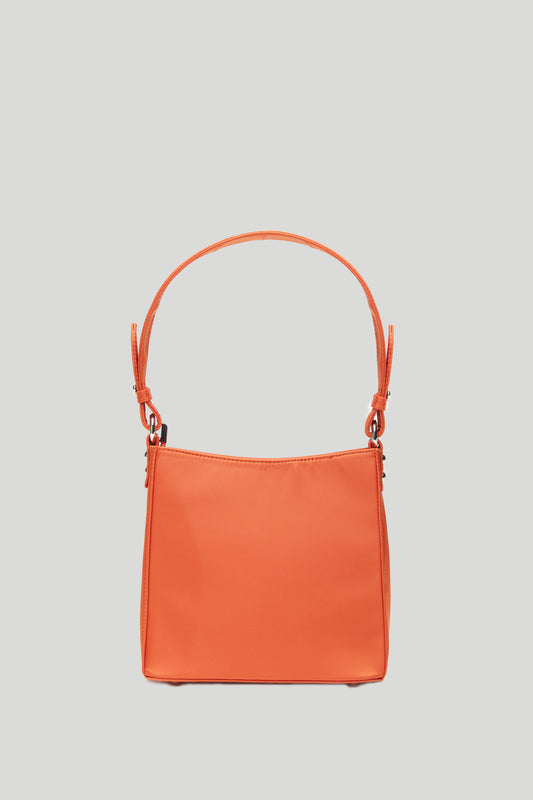 HVISK Amble Bag in Red Recycled Nylon