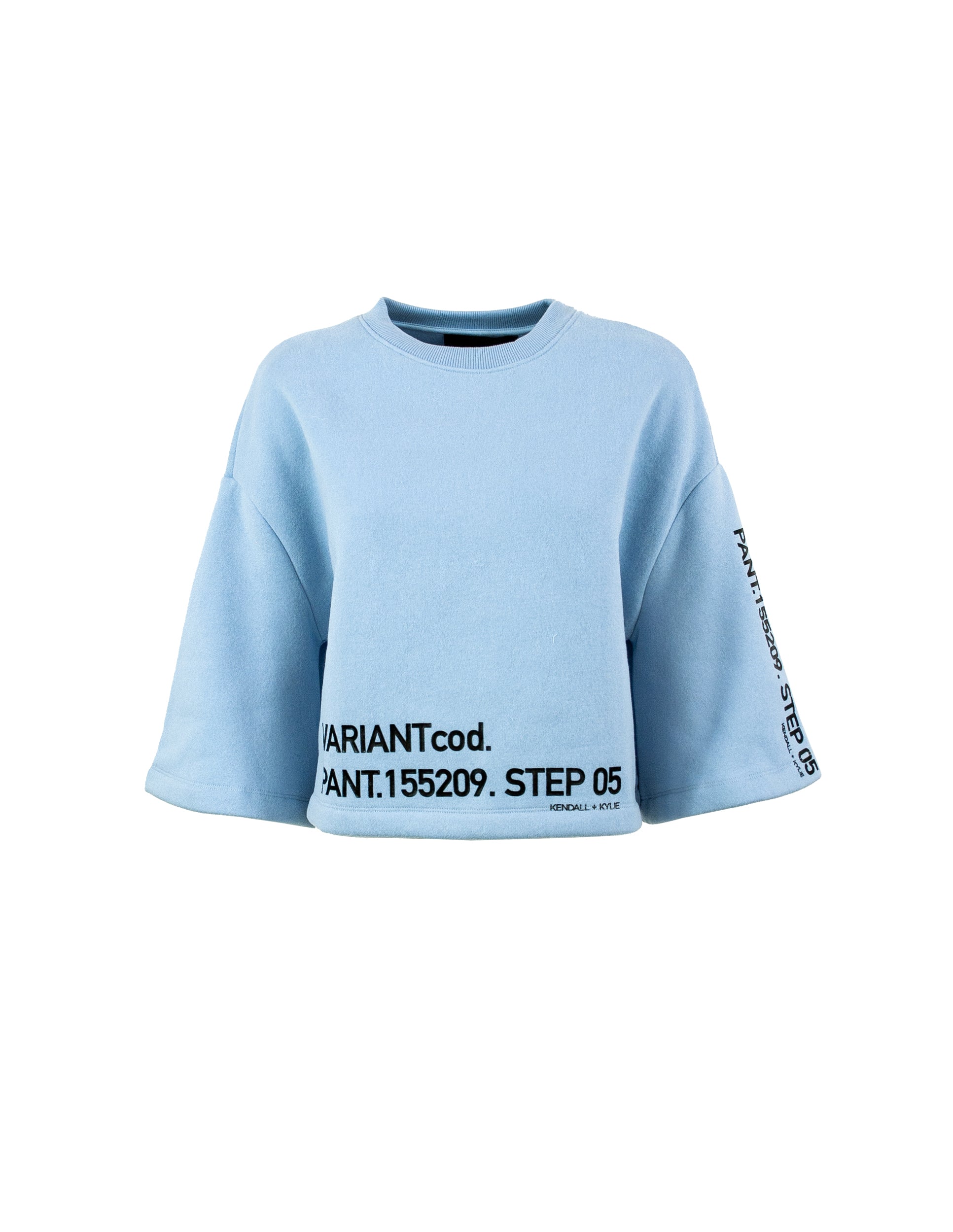 KENDALL AND KYLIE
Kendall + Kylie light blue crop sweatshirt with wide sleeves