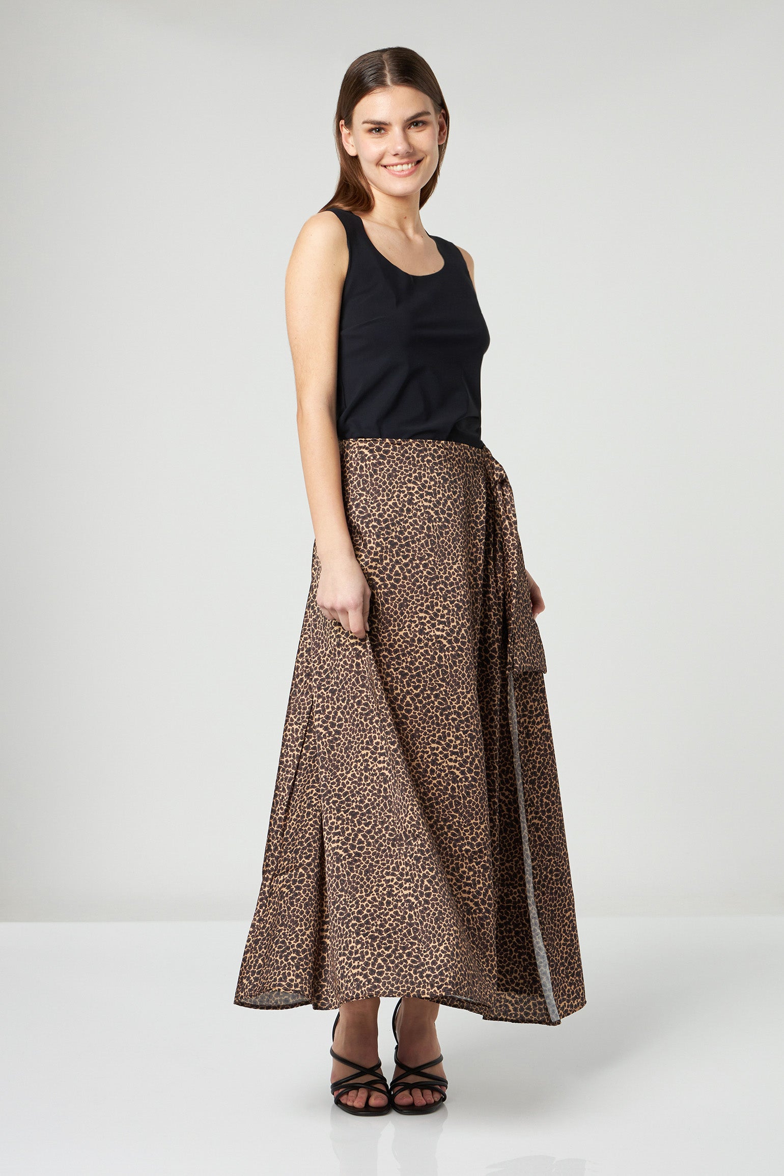 JIJIL Spotted Long Skirt