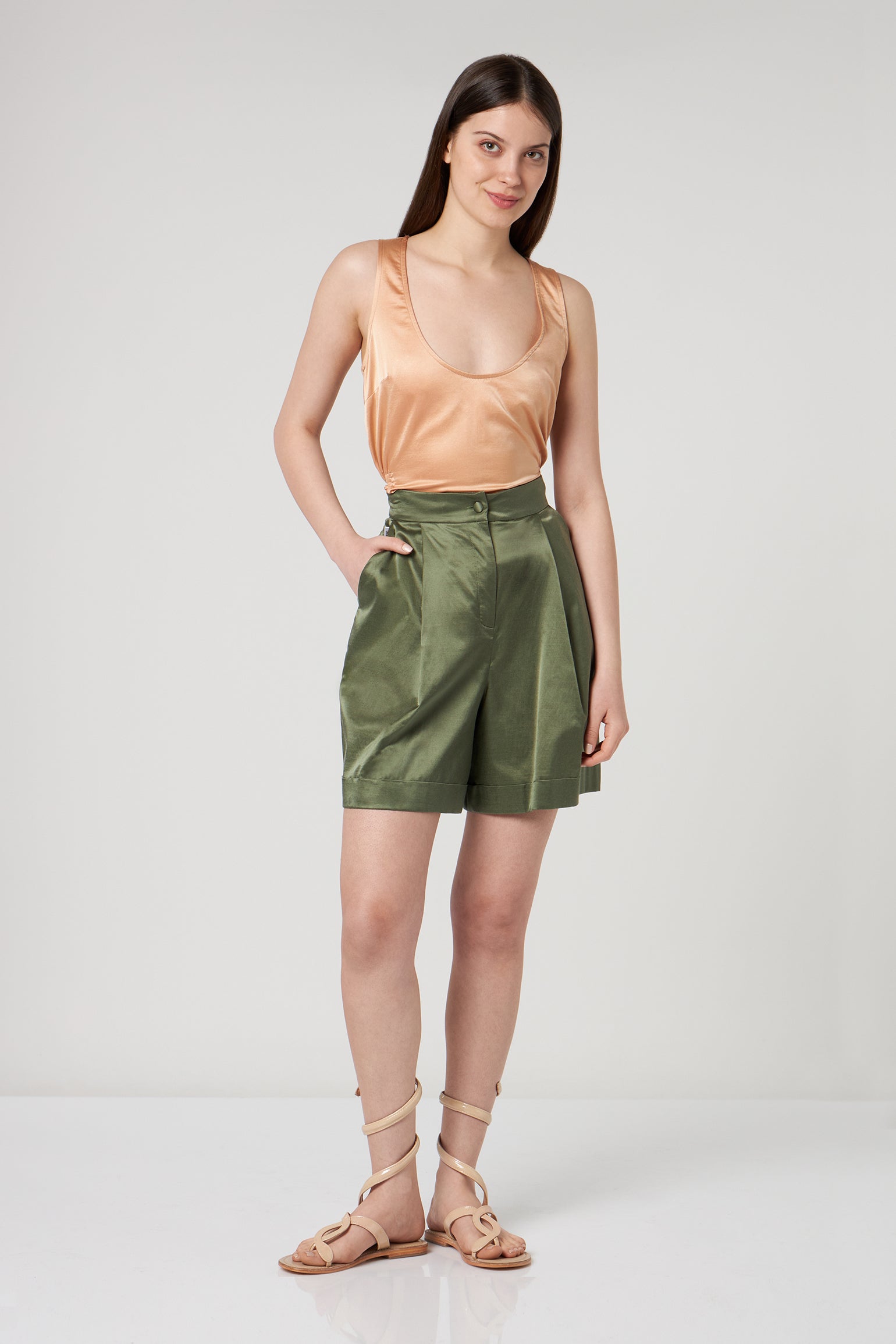 JIJIL Shorts Satinati Verde Militare