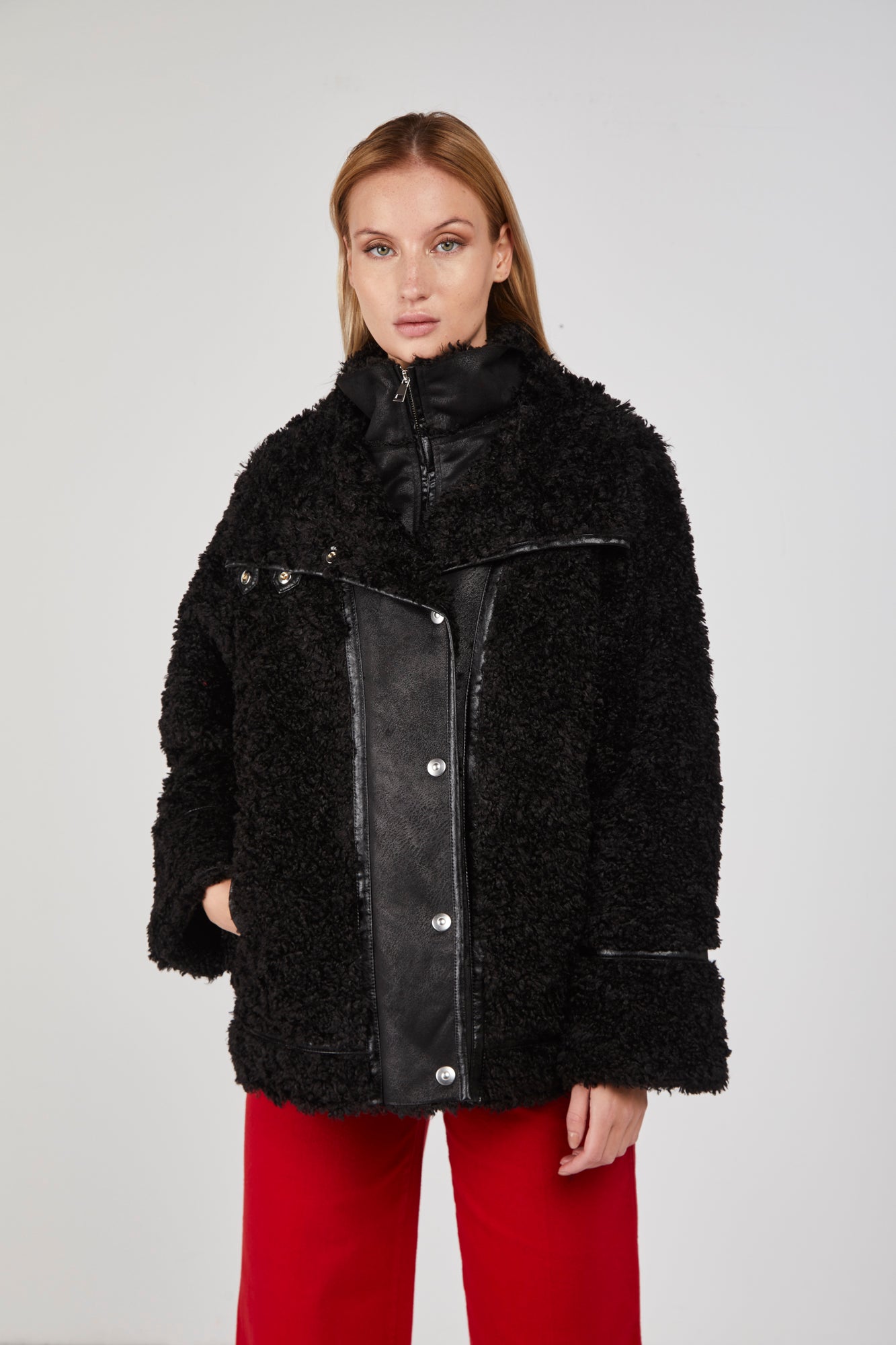 OOF WEAR Short Jacket in Eco-Sheepskin