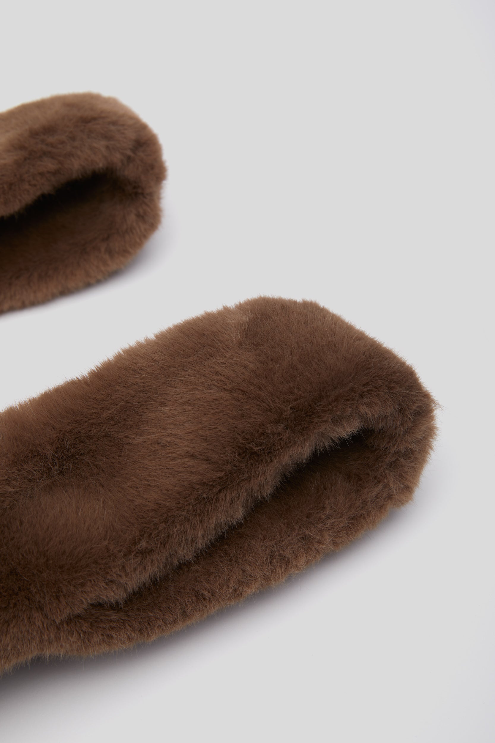 STAND STUDIO Brown "Market Fur" bag