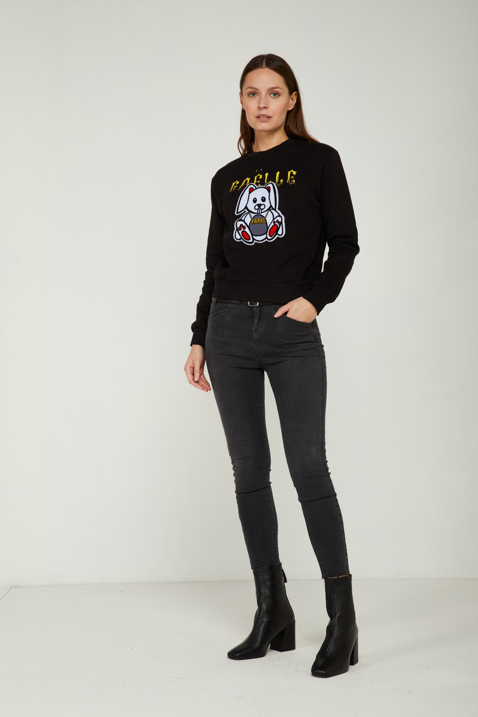 GAELLE Black Sweatshirt with Logo