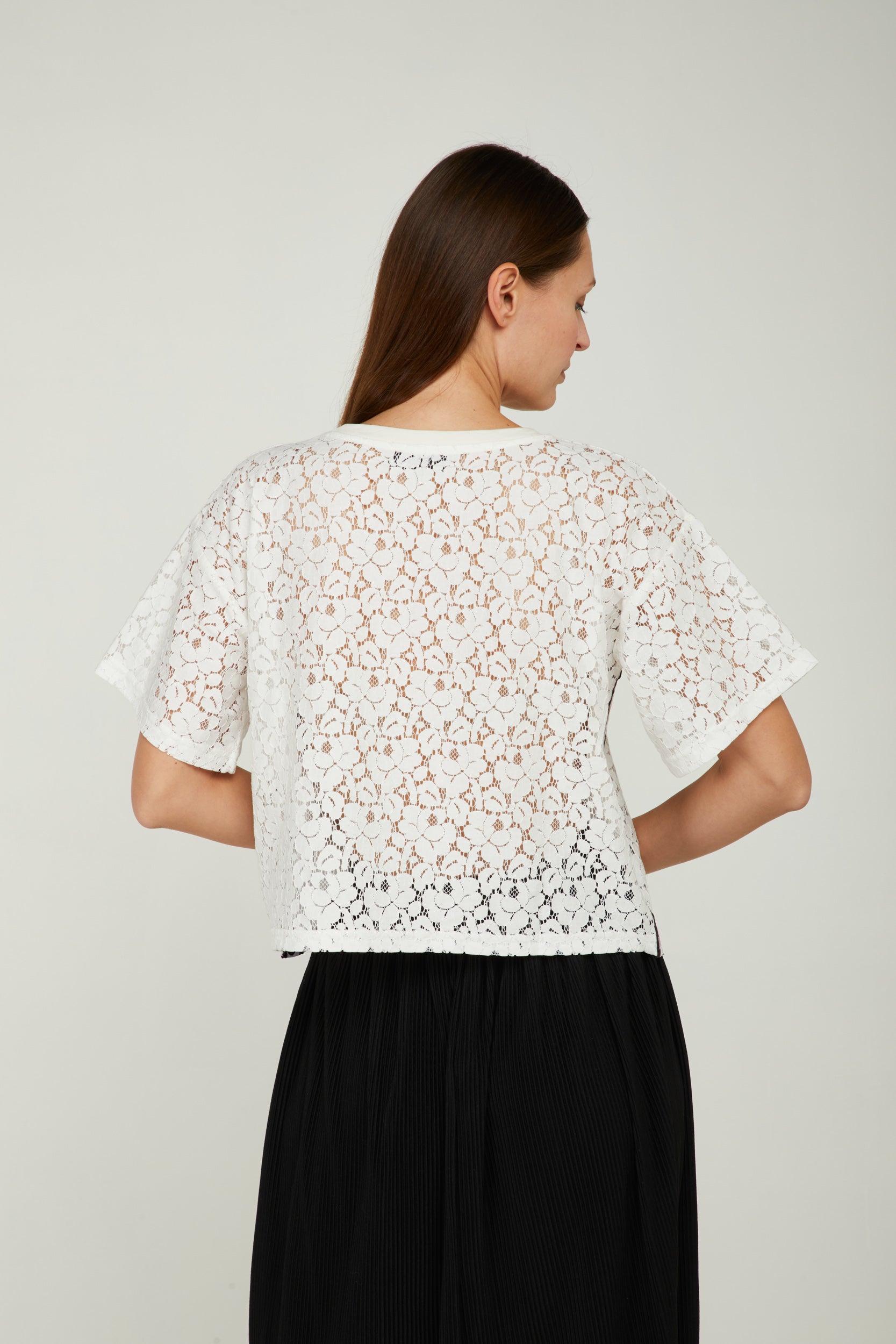 GAELLE White Lace T-shirt