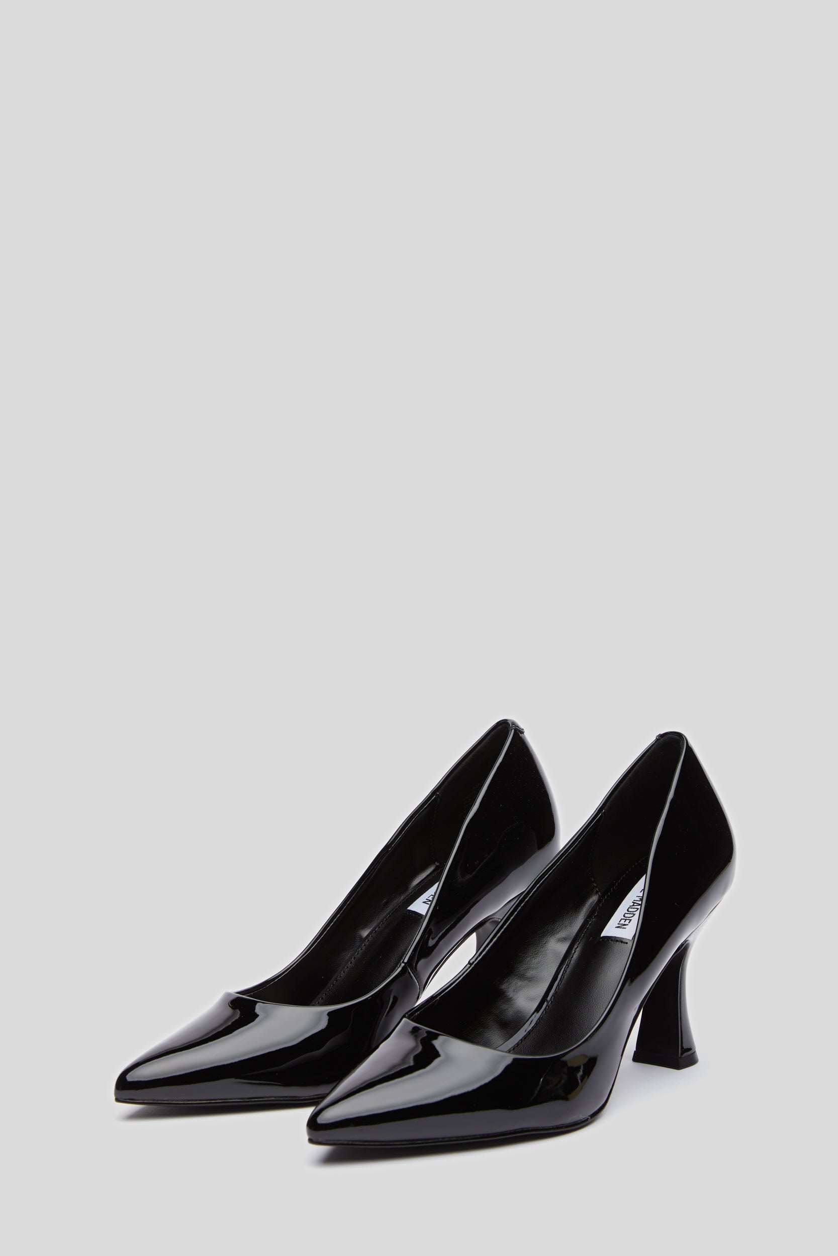 STEVE MADDEN "Notary" Pumps in Black Patent Leather