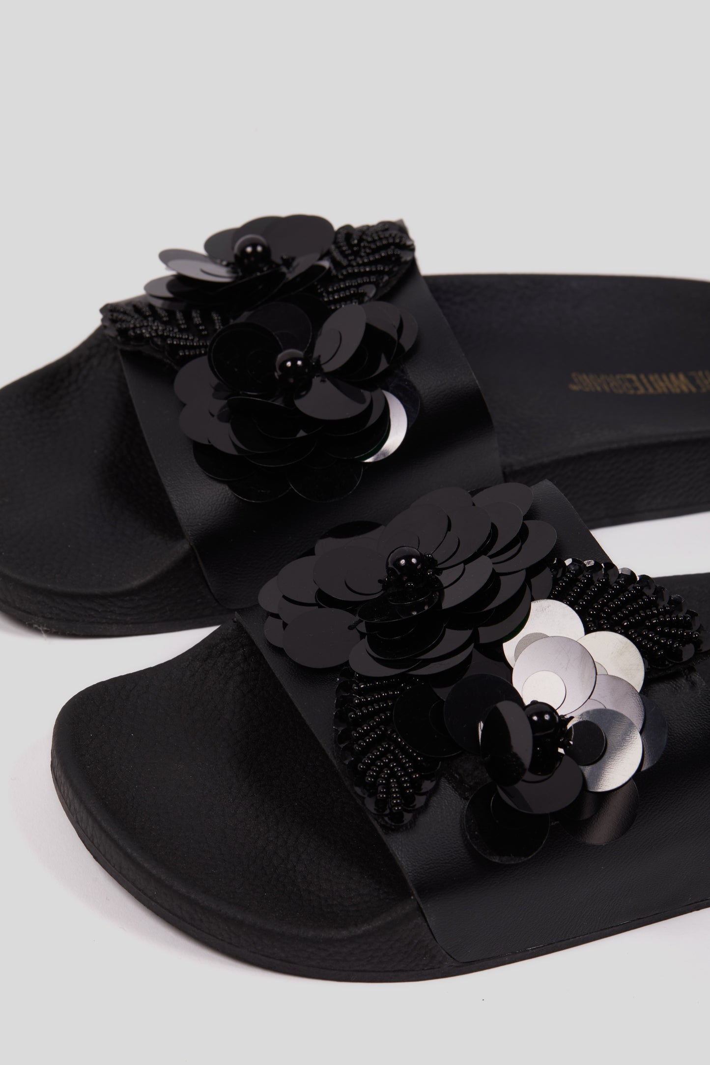 WHITE BRAND Sandali Flower Neri