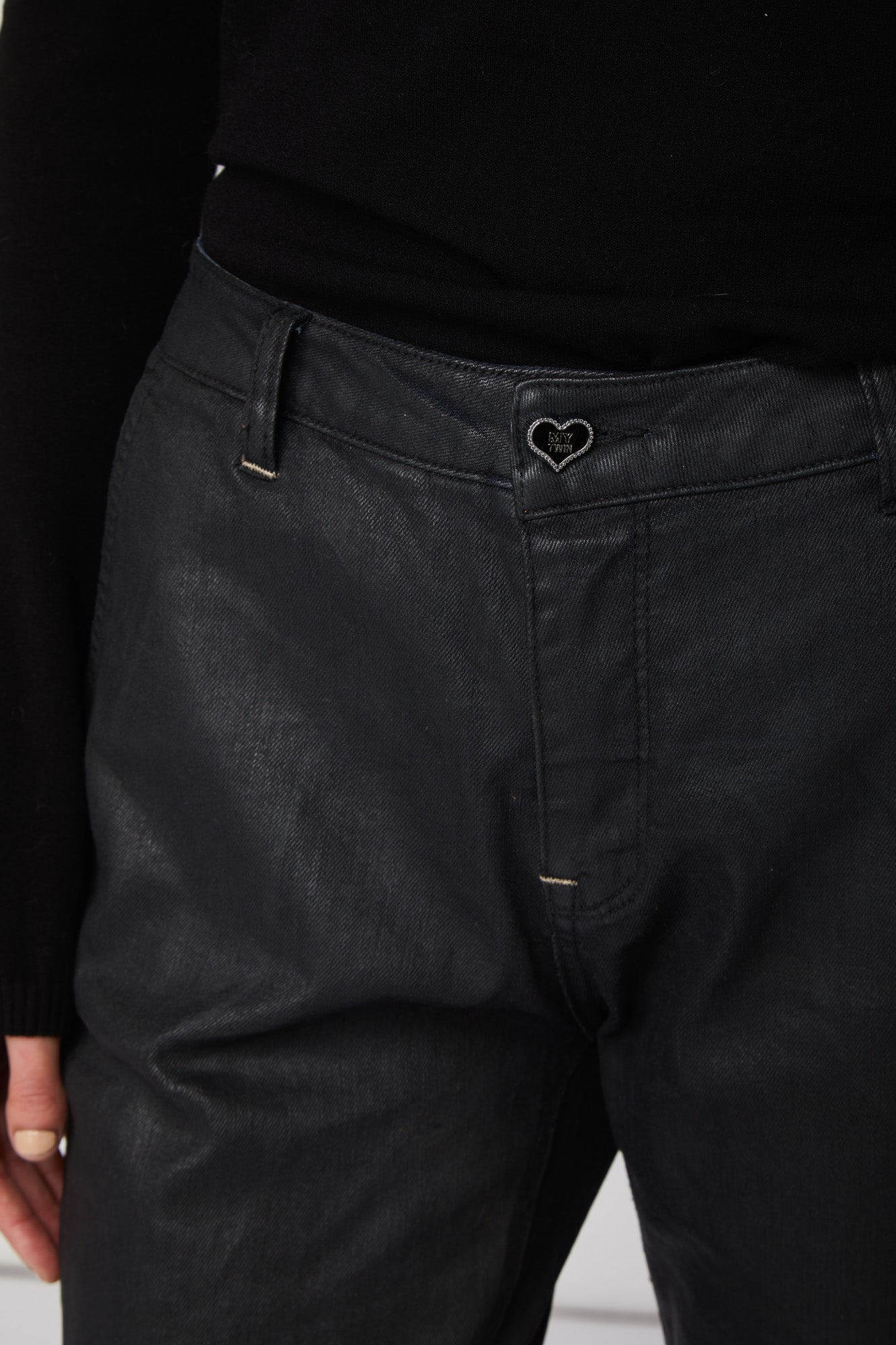 TWINSET Jeans Scuro con Bottoni a Cuore