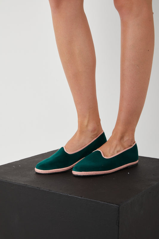 THE ARTISANAL CLUB Friulana in Forest Green and Pink Velvet