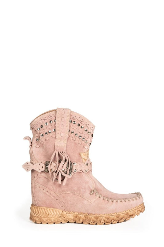 Yara Silverstone Powder Boots