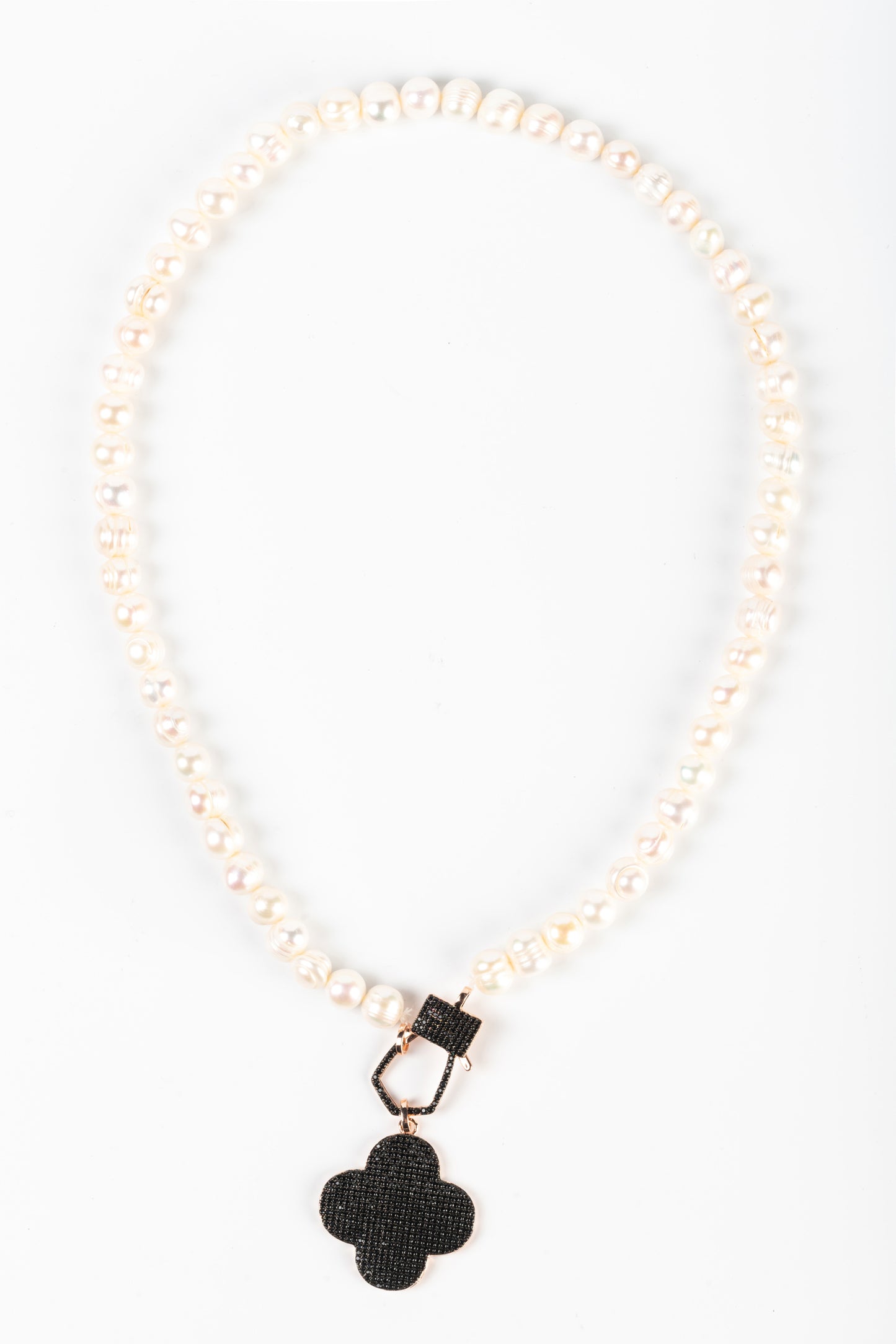 MELUSINA BIJOUX Collana Perle e Fiore Nero