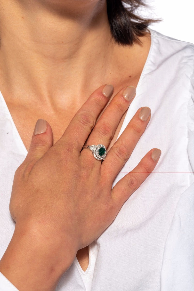 LOVERLOCK DESIGN Brilliant Ring with Green Stone